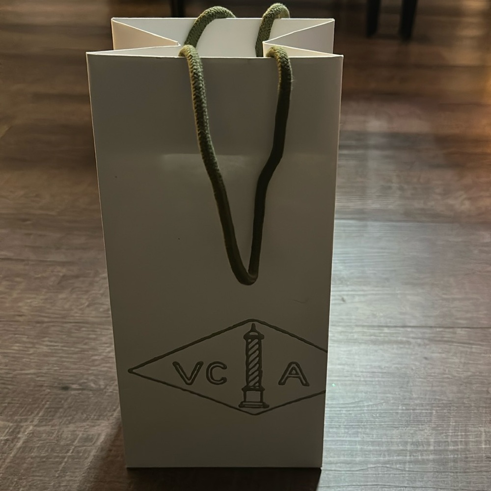 Van Cleef paper shopping bag - used